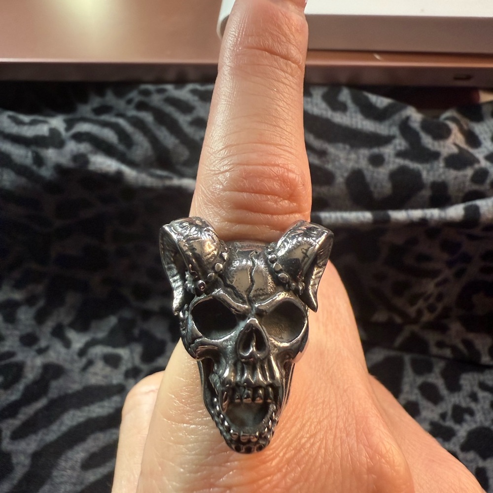 Stainless Steel Goat Horn Skull Ring